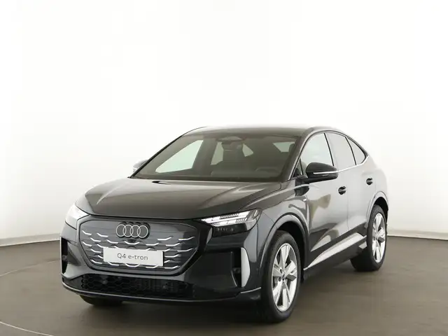Audi E-Tron view 2