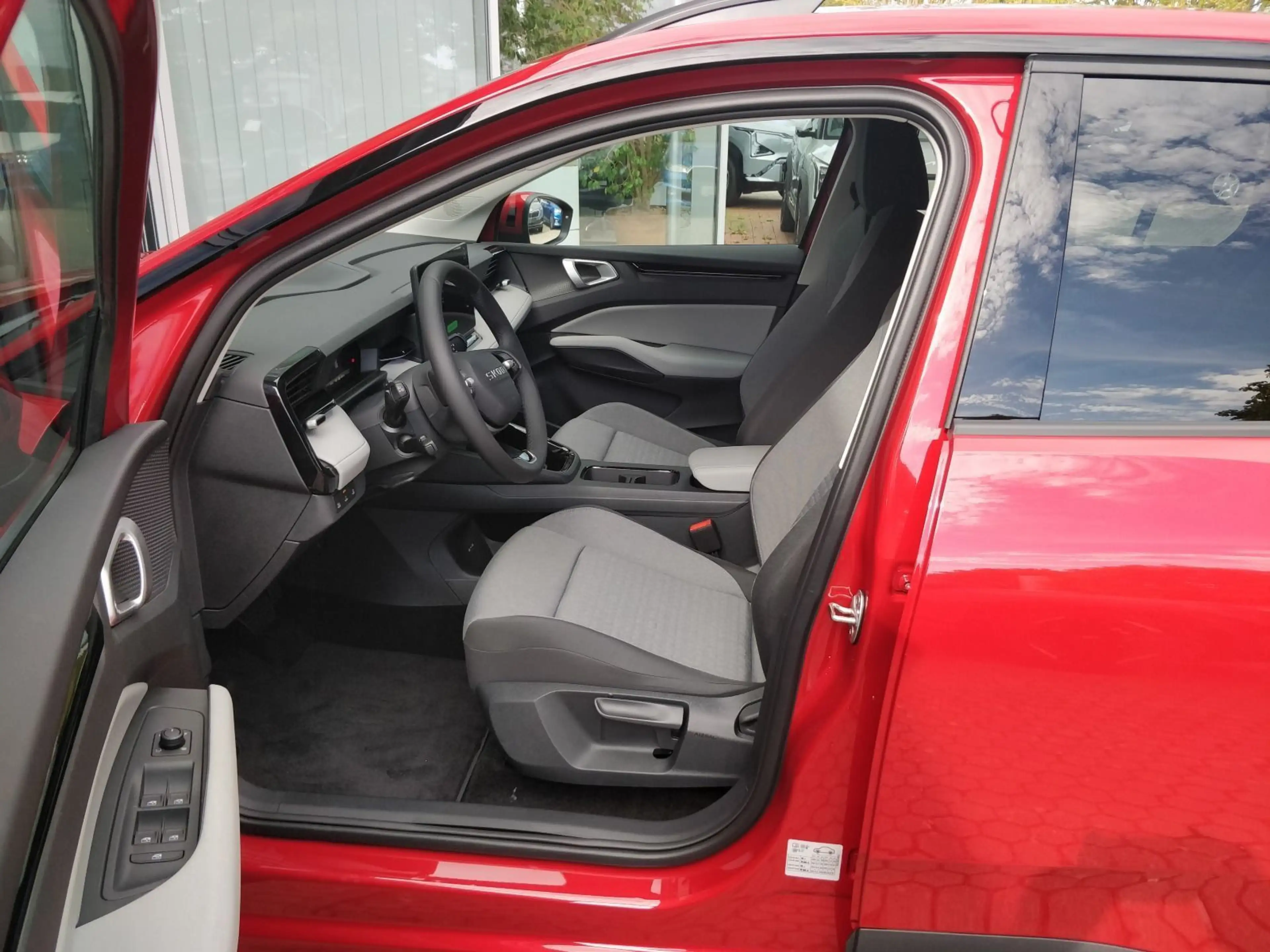 Skoda Epiq 55 Edition Eins 211PS LKHZ SHZ KEYLESS NAVI — photo 7