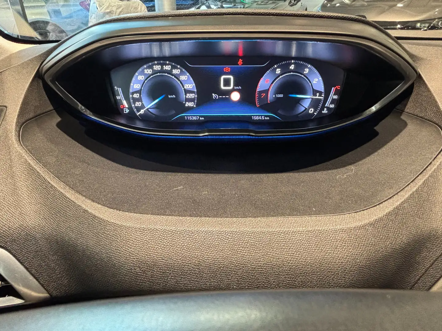 Peugeot 3008 Active Weiß - 2