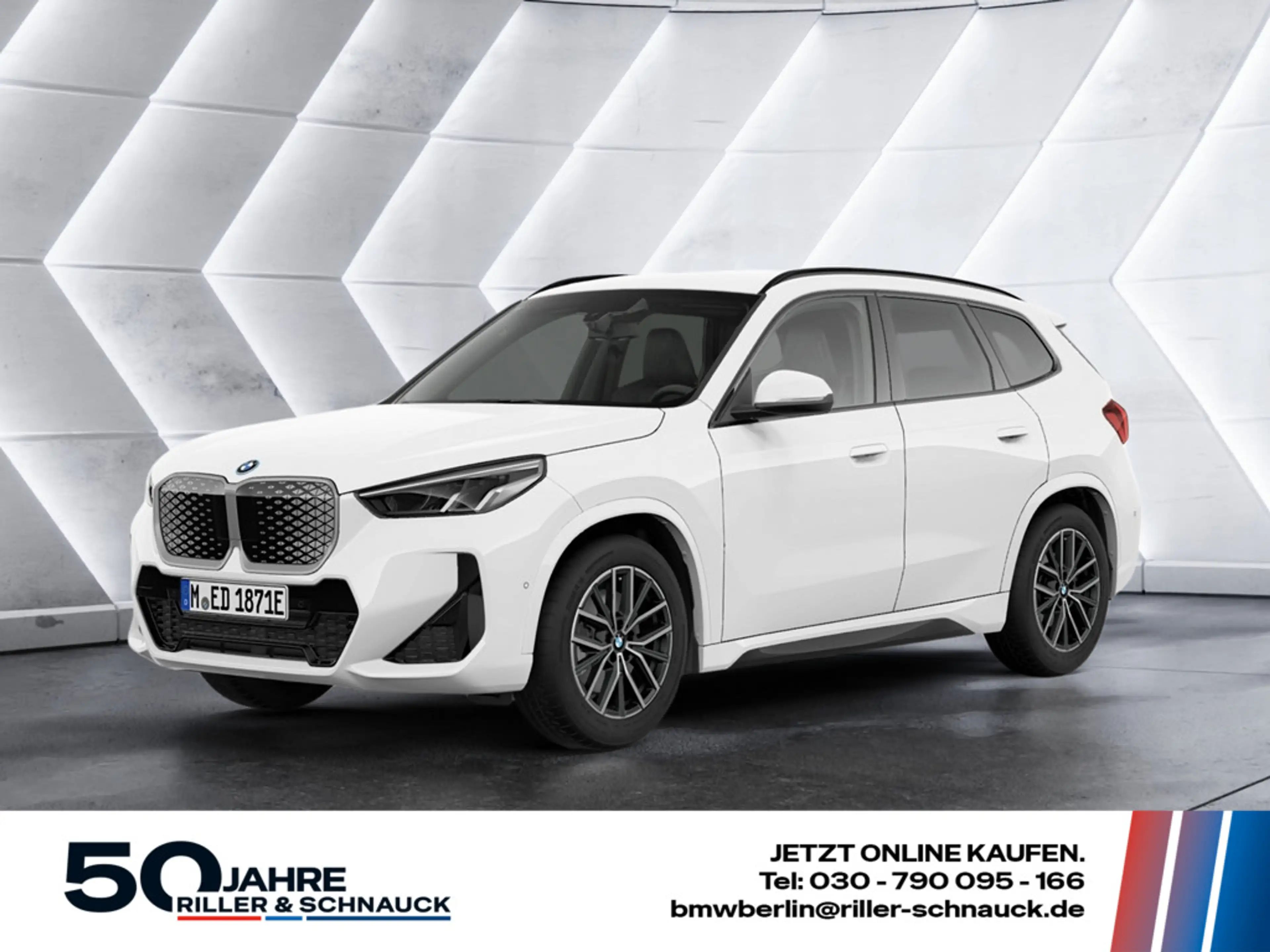 BMW iX1 eDrive20 KLIMA PDC SHZ KAMERA NAVI LED