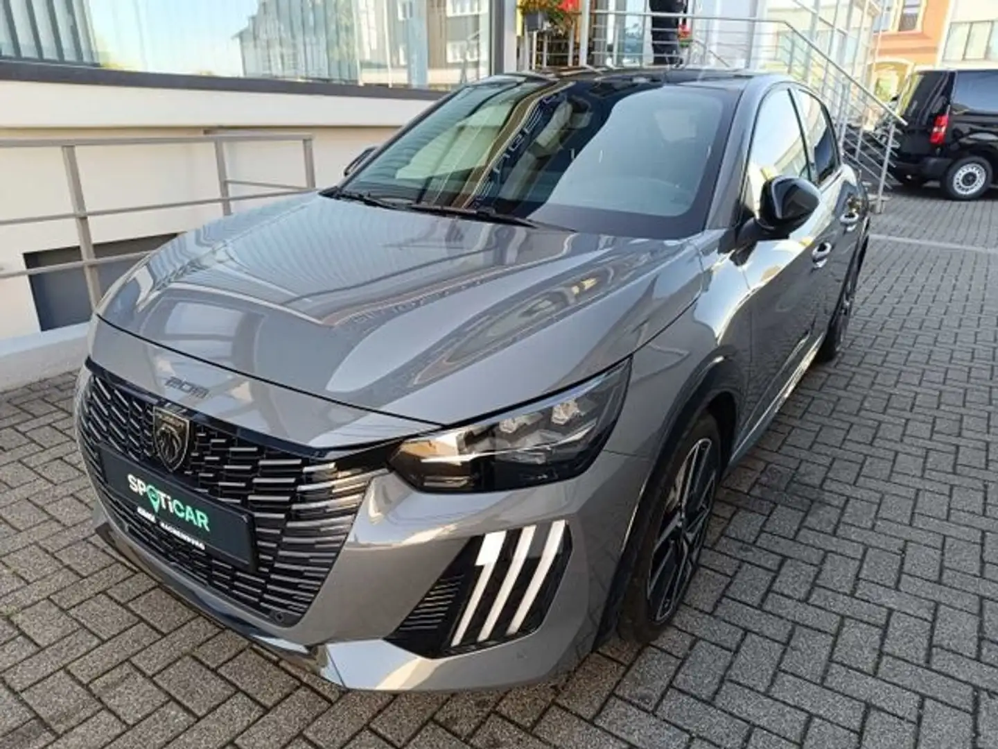 Peugeot 208 GT Facelift Grau - 2