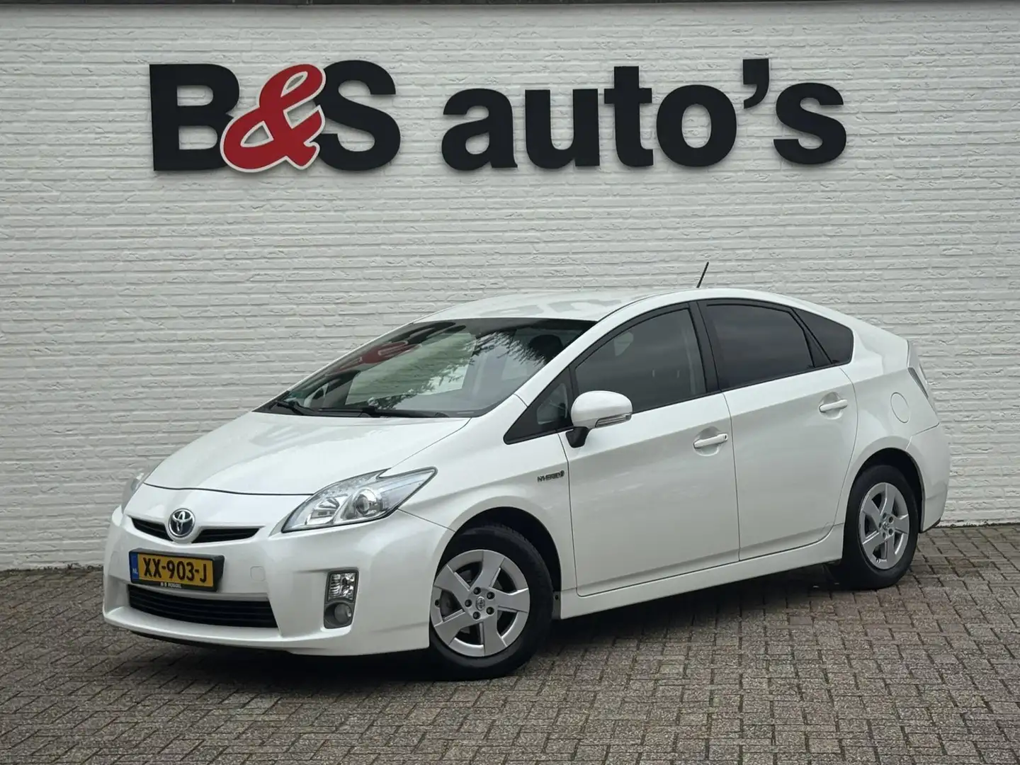 Toyota Prius 1.8 Comfort Camera Clima Navigatie Head up dsiplay Wit - 1