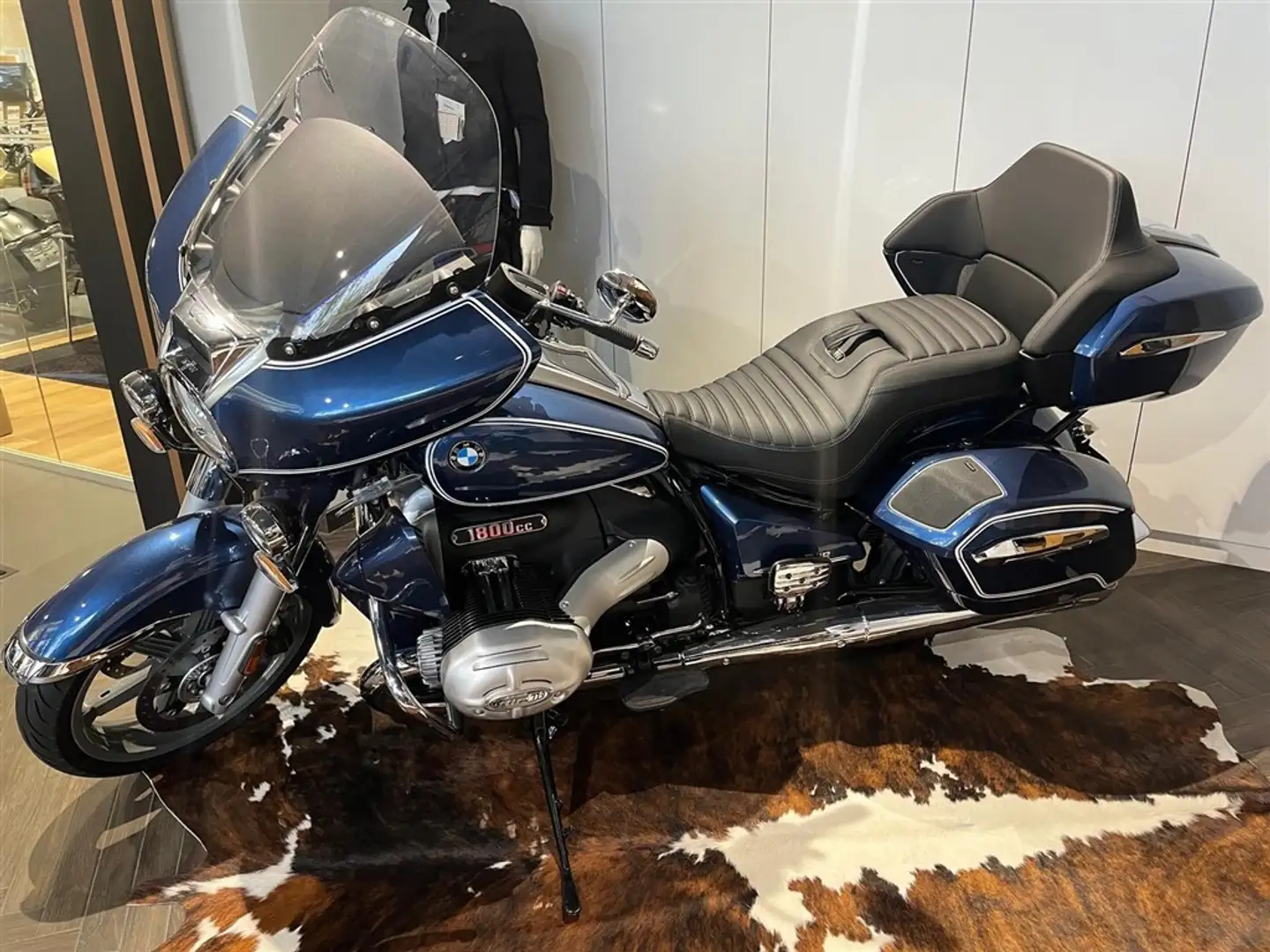 BMW R 18 Transcontinental 0 plava - 1