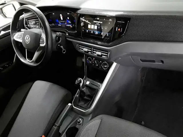 Volkswagen Polo view 9