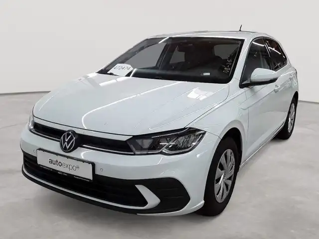 Volkswagen Polo view 2
