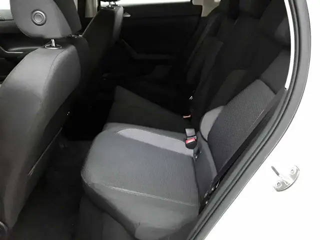 Volkswagen Polo view 13