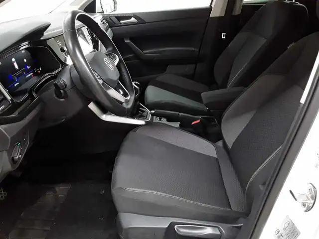 Volkswagen Polo view 7