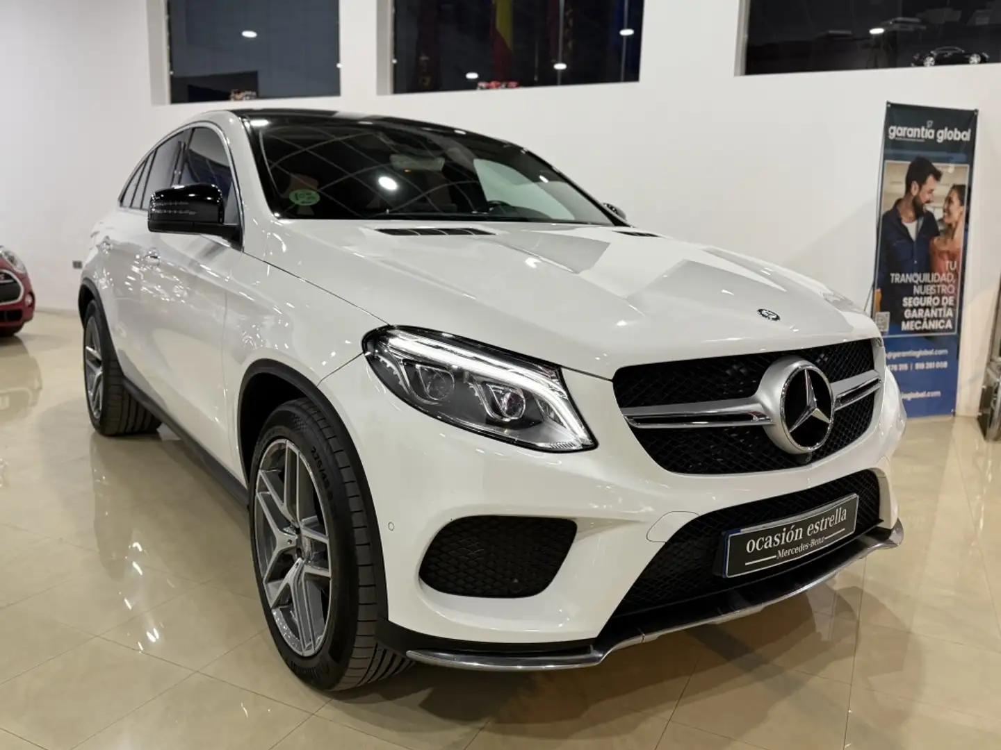 Mercedes-Benz GLE 350 Coupé 350d 4Matic Aut. Blanc - 1