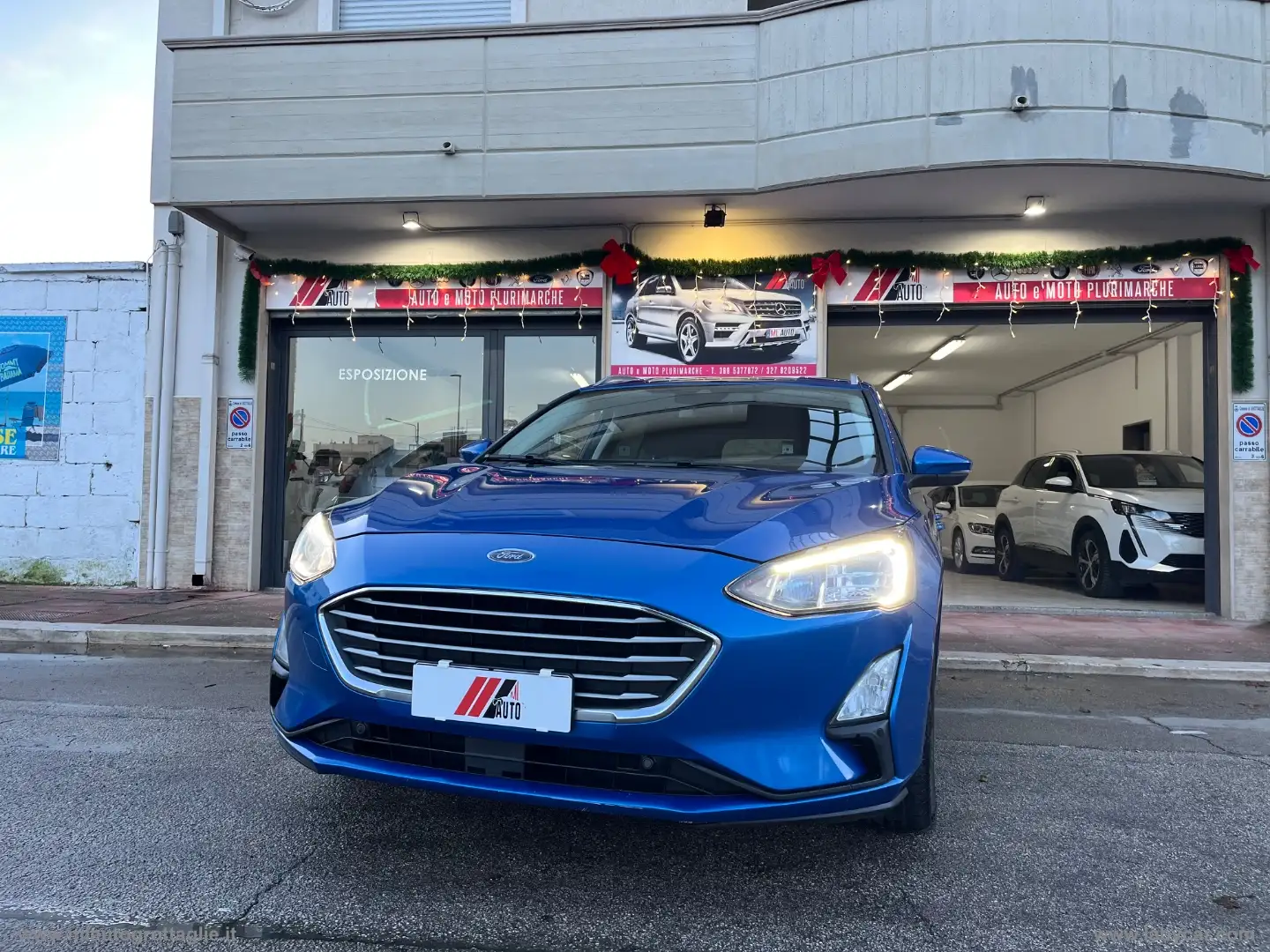 Ford Focus 1.5 EcoBlue 120CV aut. SW Business Bleu - 2