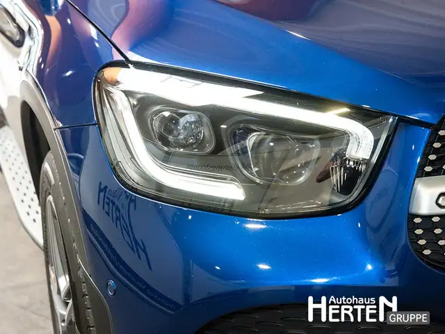 Mercedes-Benz GLC view 13