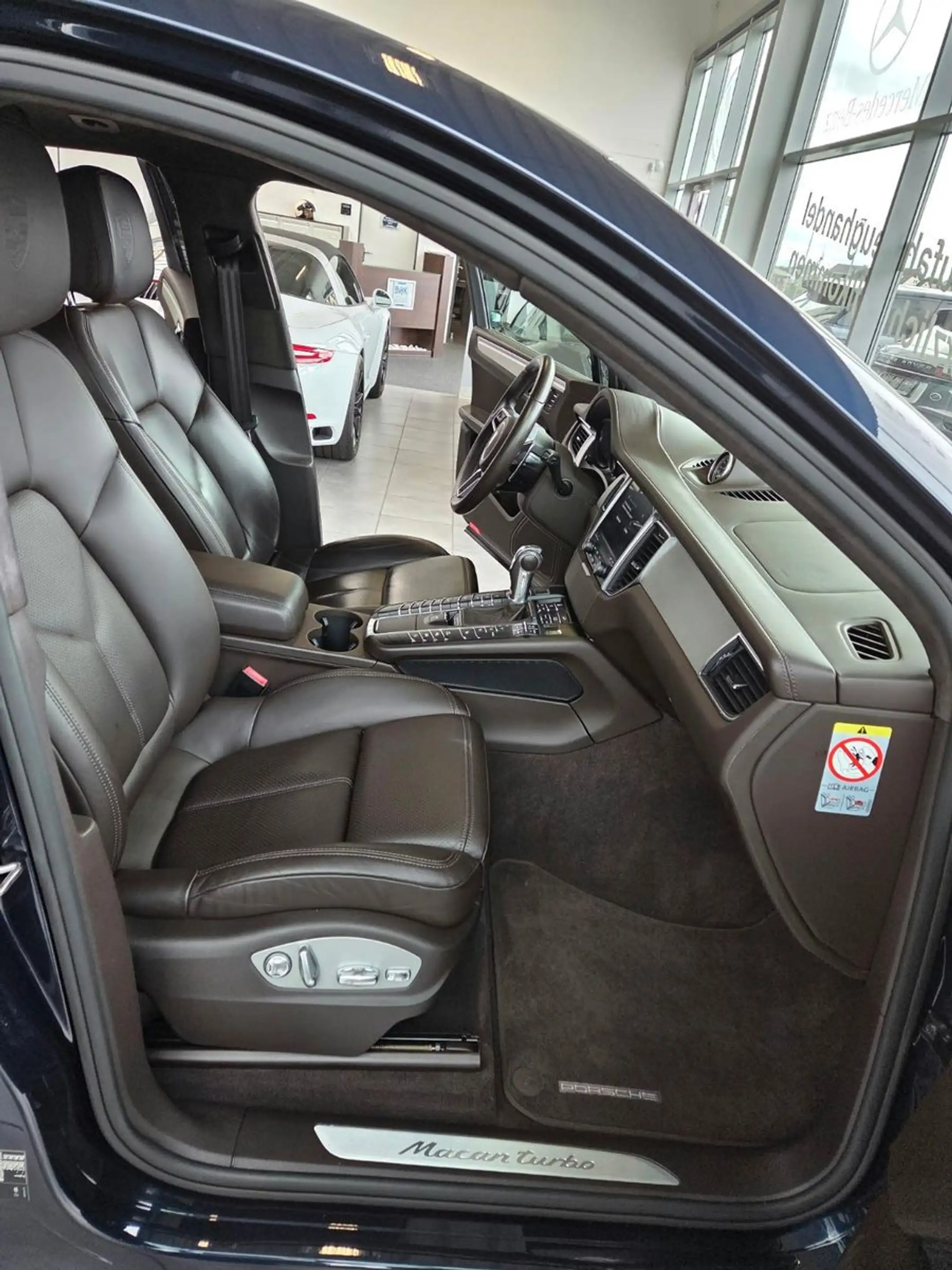 Porsche Macan Turbo/Vollaustattung/erst 47000km/1-HD — photo 9