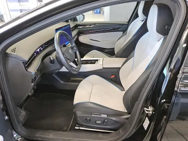 Volkswagen Id.7 view 6
