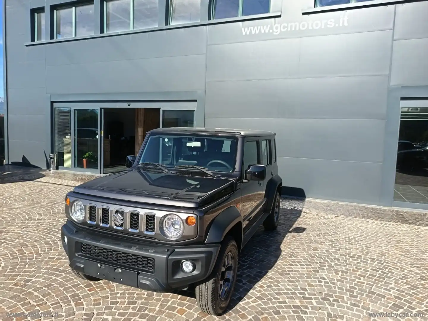 Suzuki Jimny 1.5 100CV GLX 5P. AUTO Gris - 1