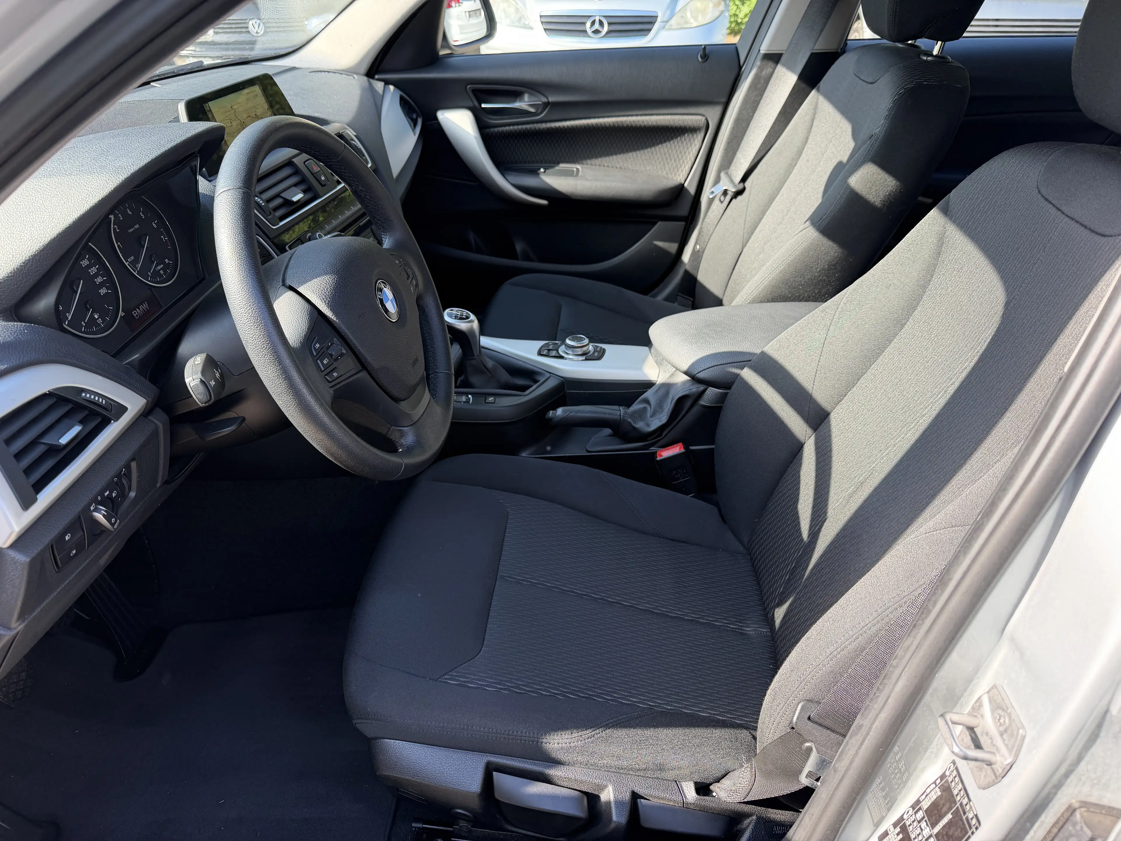 BMW 116 i Advantage* 2. Hand* Navi* SHZ* TÜV Service Neu* — photo 15