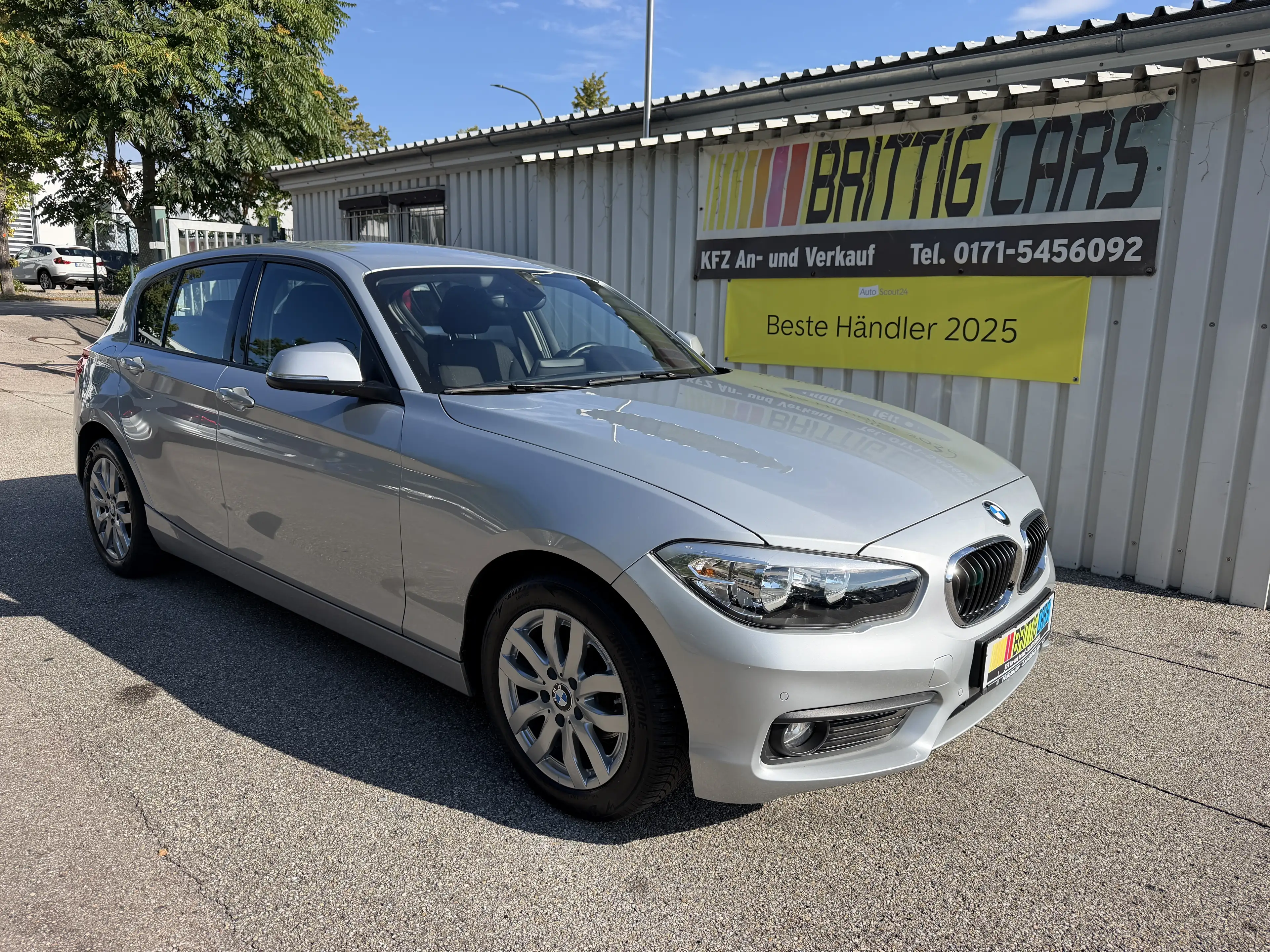 BMW 116 i Advantage* 2. Hand* Navi* SHZ* TÜV Service Neu*