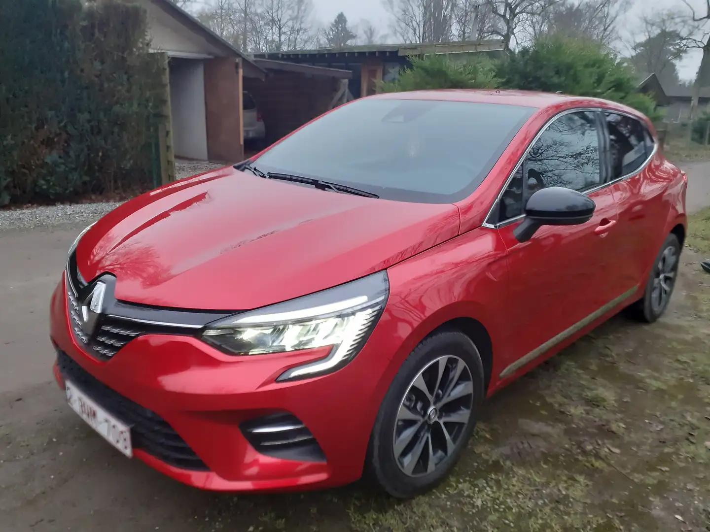 Renault Clio Clio TCe 100 X-tronic INTENS Rood - 1