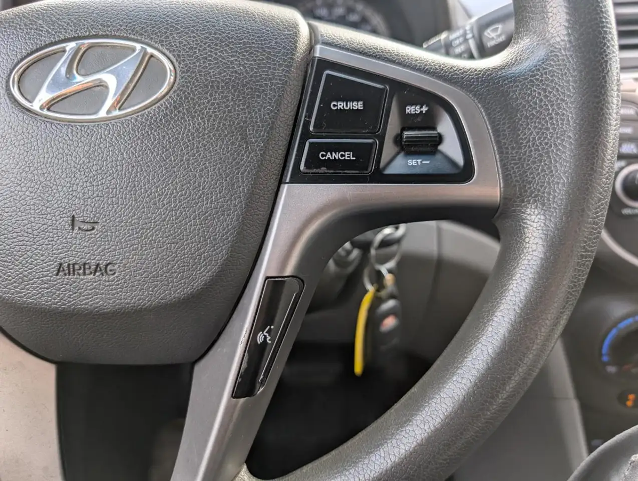 Hyundai ACCENT снимка Hyundai ACCENT