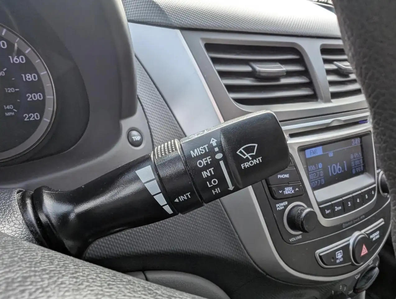 Hyundai ACCENT снимка Hyundai ACCENT