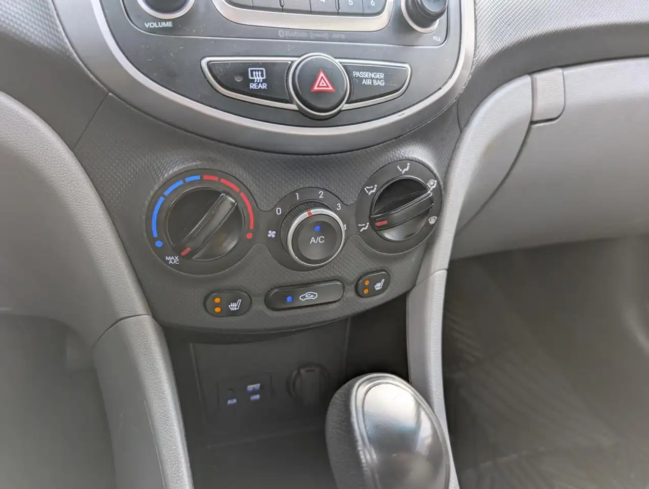 Hyundai ACCENT снимка Hyundai ACCENT