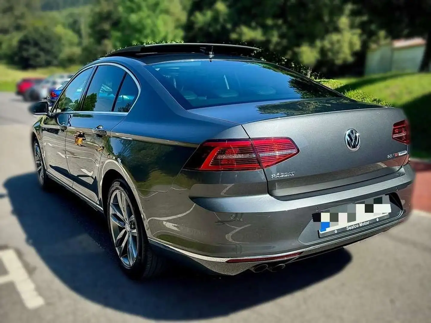 Volkswagen Passat 2.0TDI BMT Sport 4M DSG 140kW Gris - 2