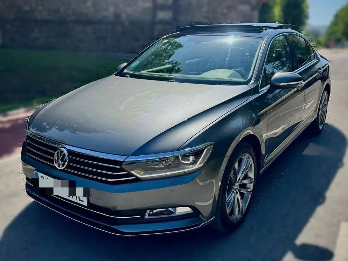 Volkswagen Passat 2.0TDI BMT Sport 4M DSG 140kW Gris - 1