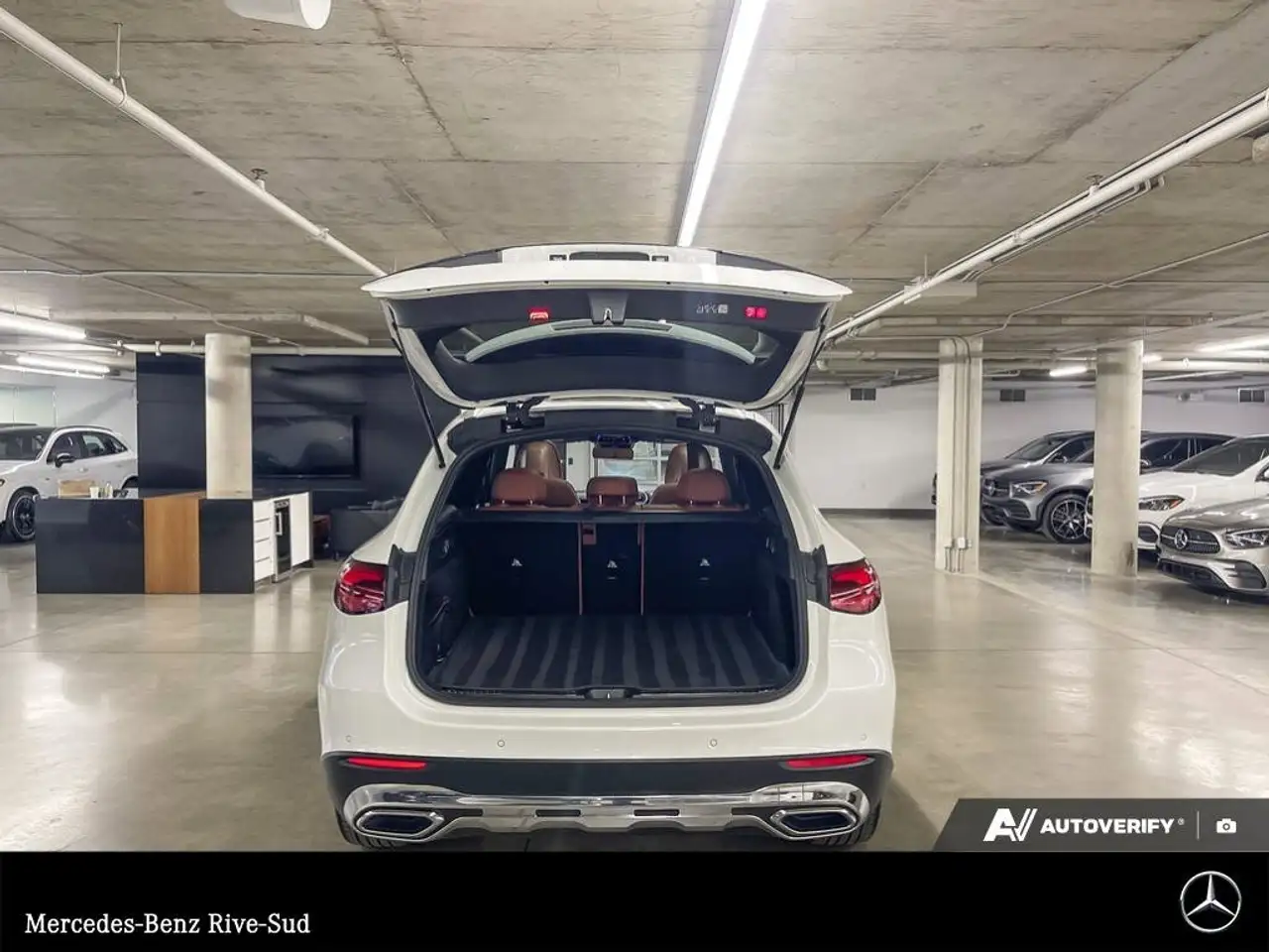 Mercedes-Benz GLC снимка Mercedes-Benz GLC