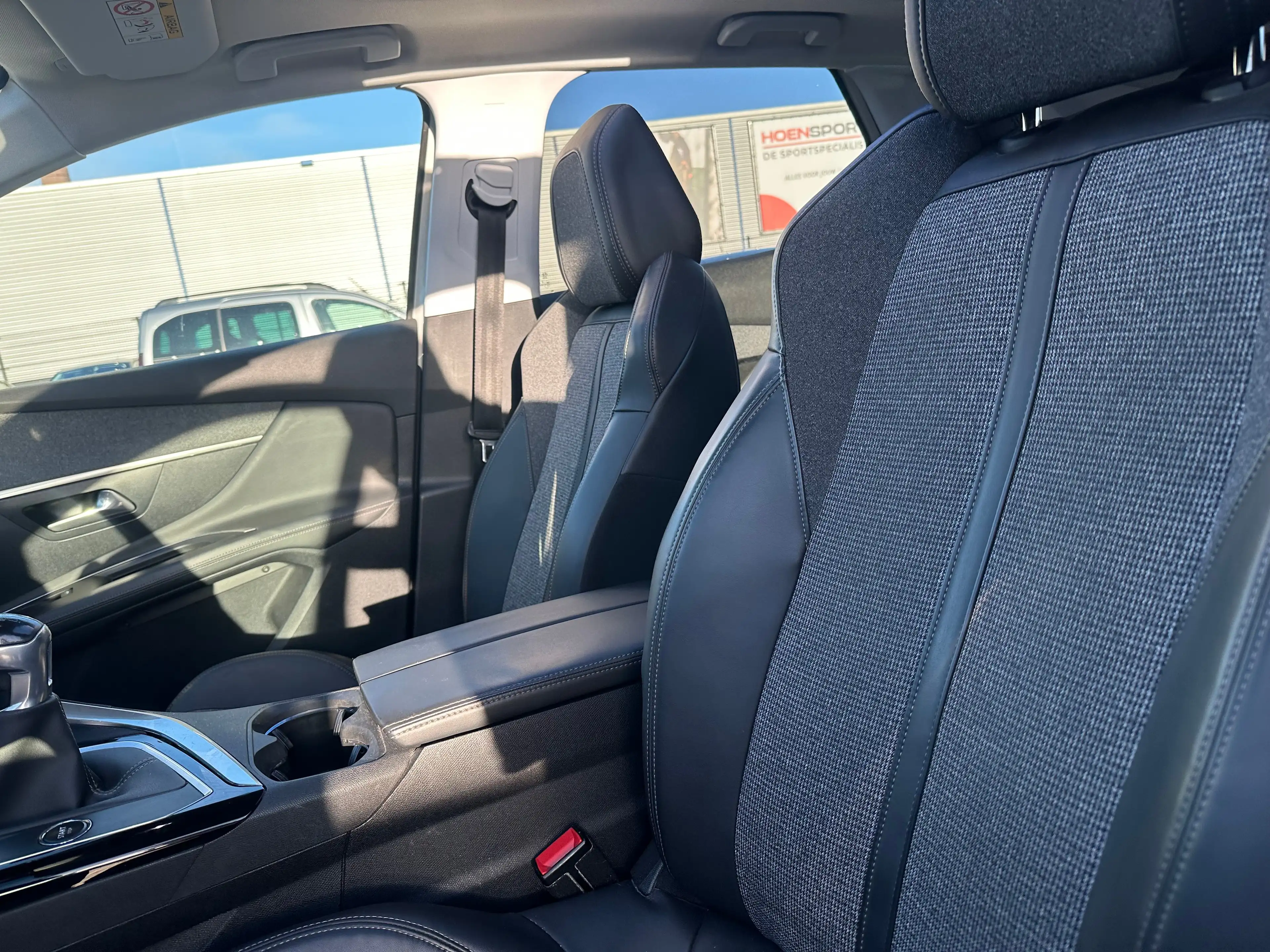 Peugeot 3008 1.2 PureTech Blue Lease Premium Panorama Dak | 19" — photo 13