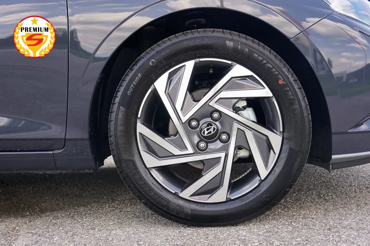 Hyundai i20 1.2 79cv mpi Connectline / TELECAMERA 8