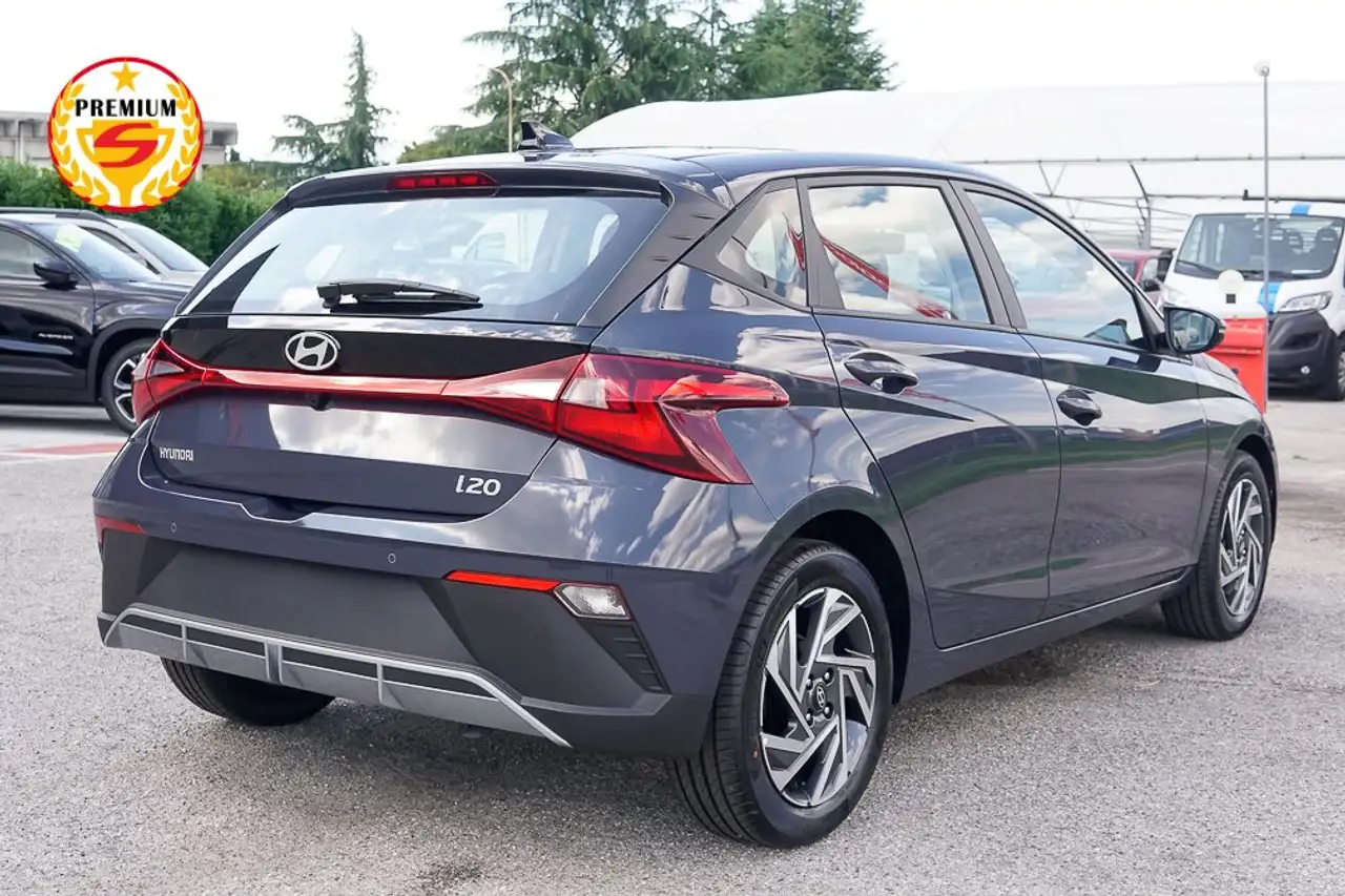 Hyundai i20 1.2 79cv mpi Connectline / TELECAMERA 16