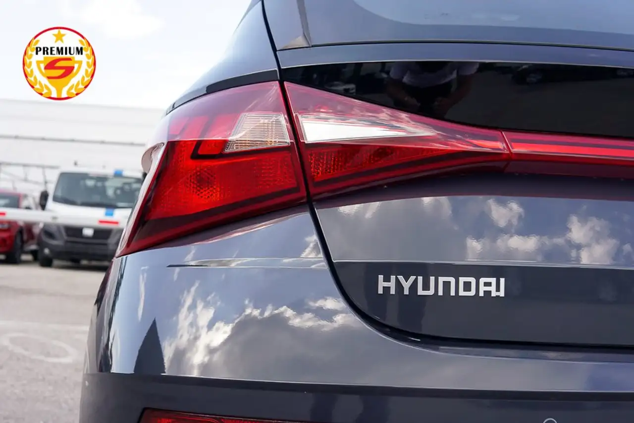 Hyundai i20 1.2 79cv mpi Connectline / TELECAMERA 9