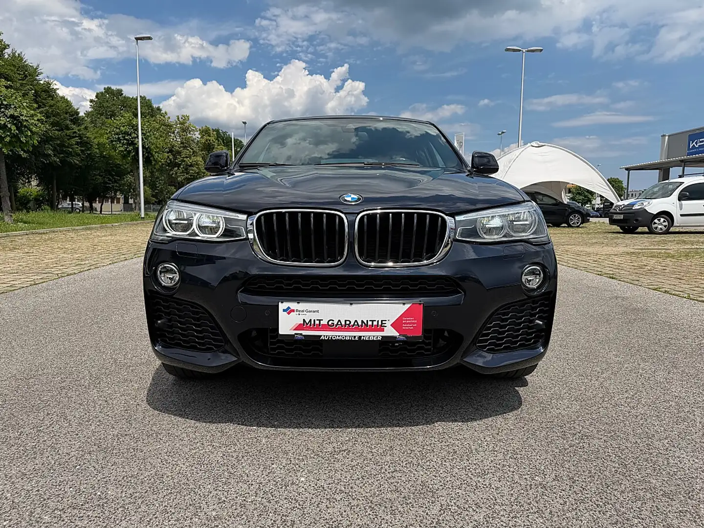 BMW X4 xDrive 20d M Sport Aut. M-Paket LED-Scheinwerfe... Schwarz - 2