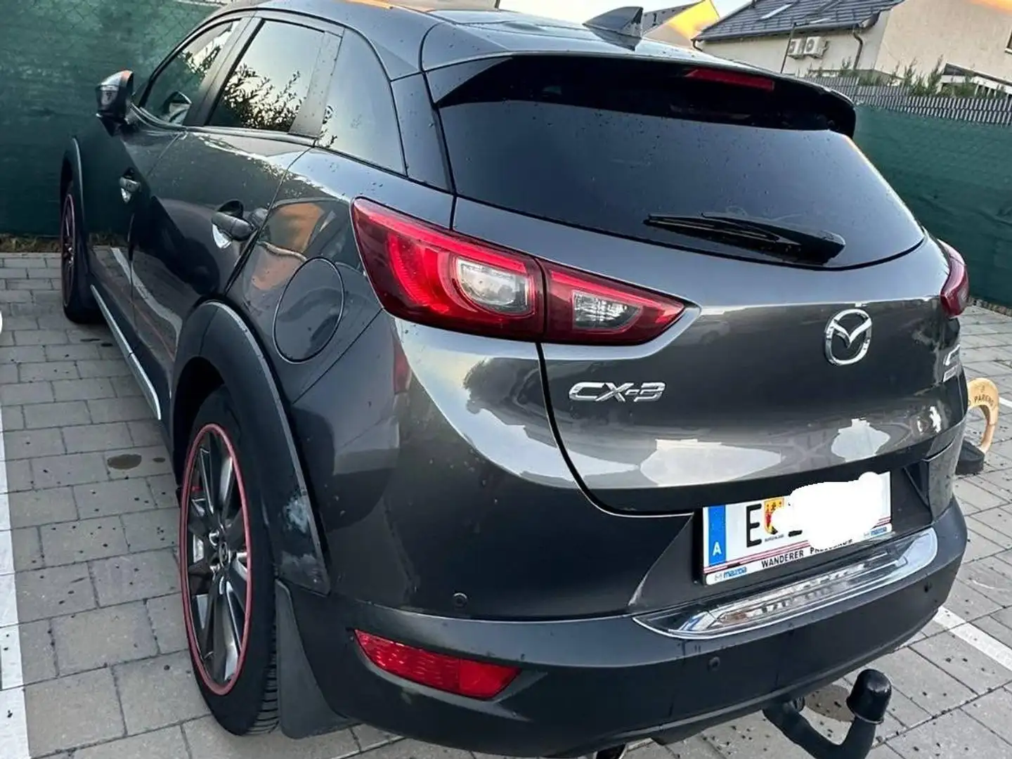 Mazda CX-3 CX-3 G120 Takumi Aut. Takumi Grau - 2