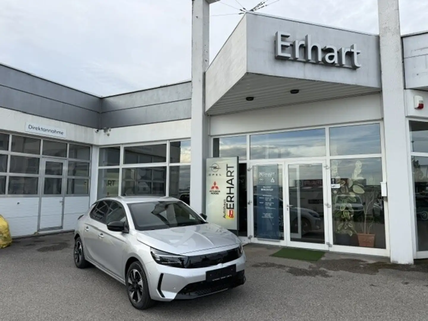Opel Corsa-e 54kWh GS Silber - 1