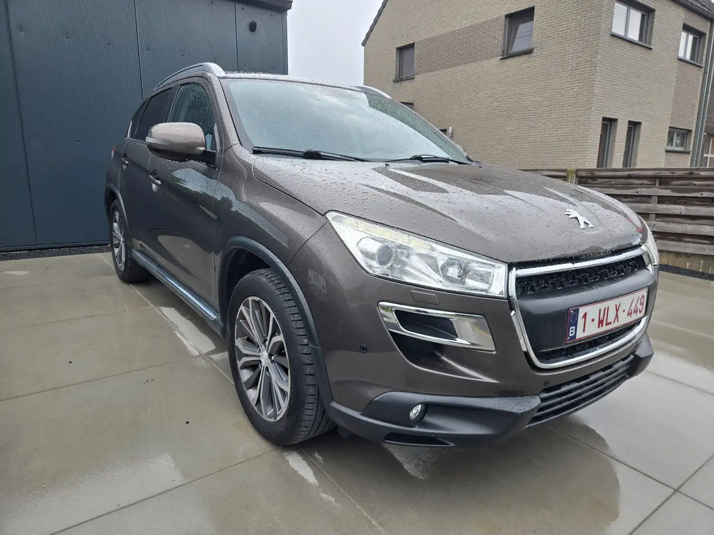 Peugeot 4008 4008 1.6 HDi Allure Braun - 2