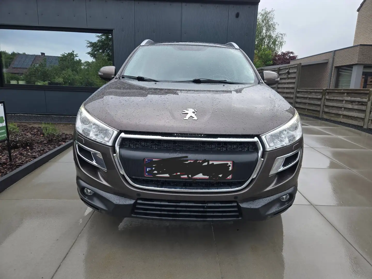 Peugeot 4008 4008 1.6 HDi Allure Braun - 1