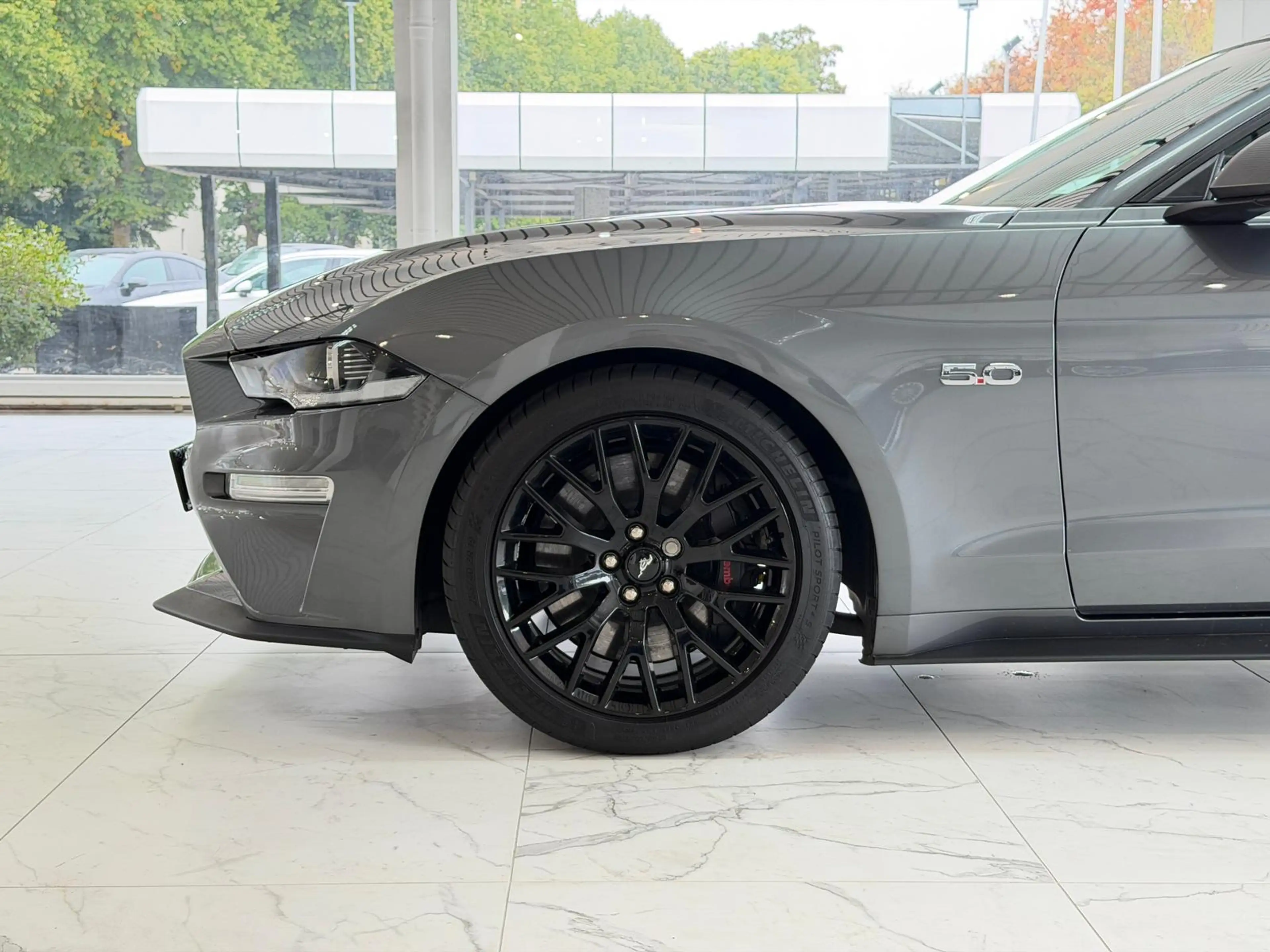Ford Mustang 5.0 GT Cabrio AUT*MAGNERIDE*B&O*STREIFEN — photo 4
