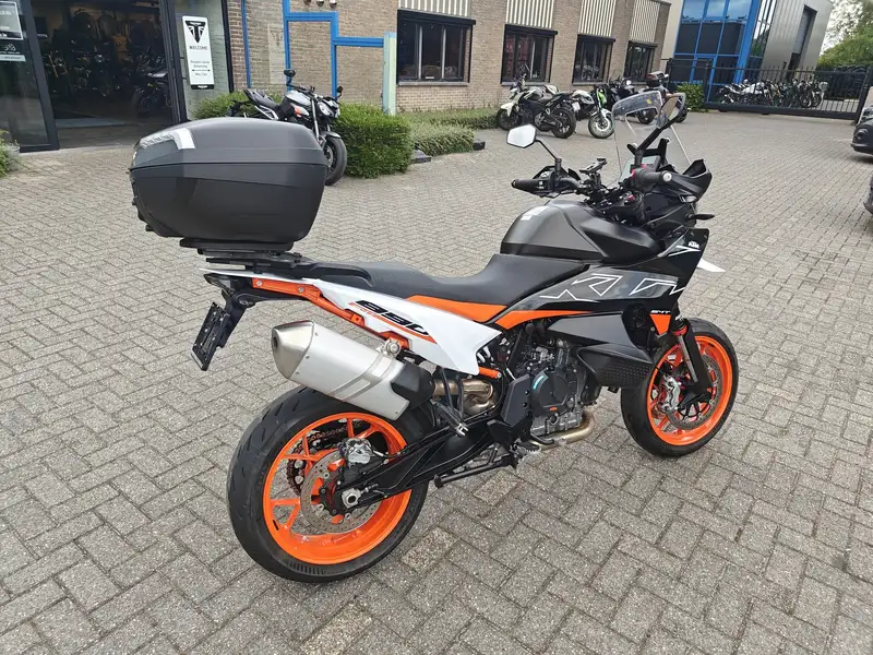 KTM 890 SMT - foto 4