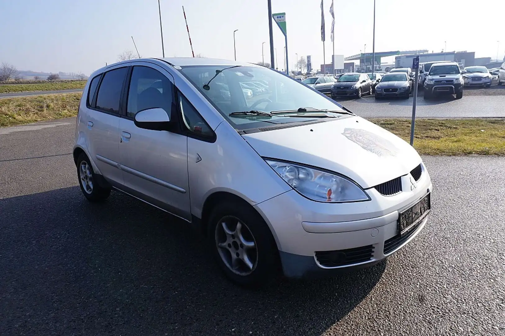 Mitsubishi Colt 1,1 Grau - 2
