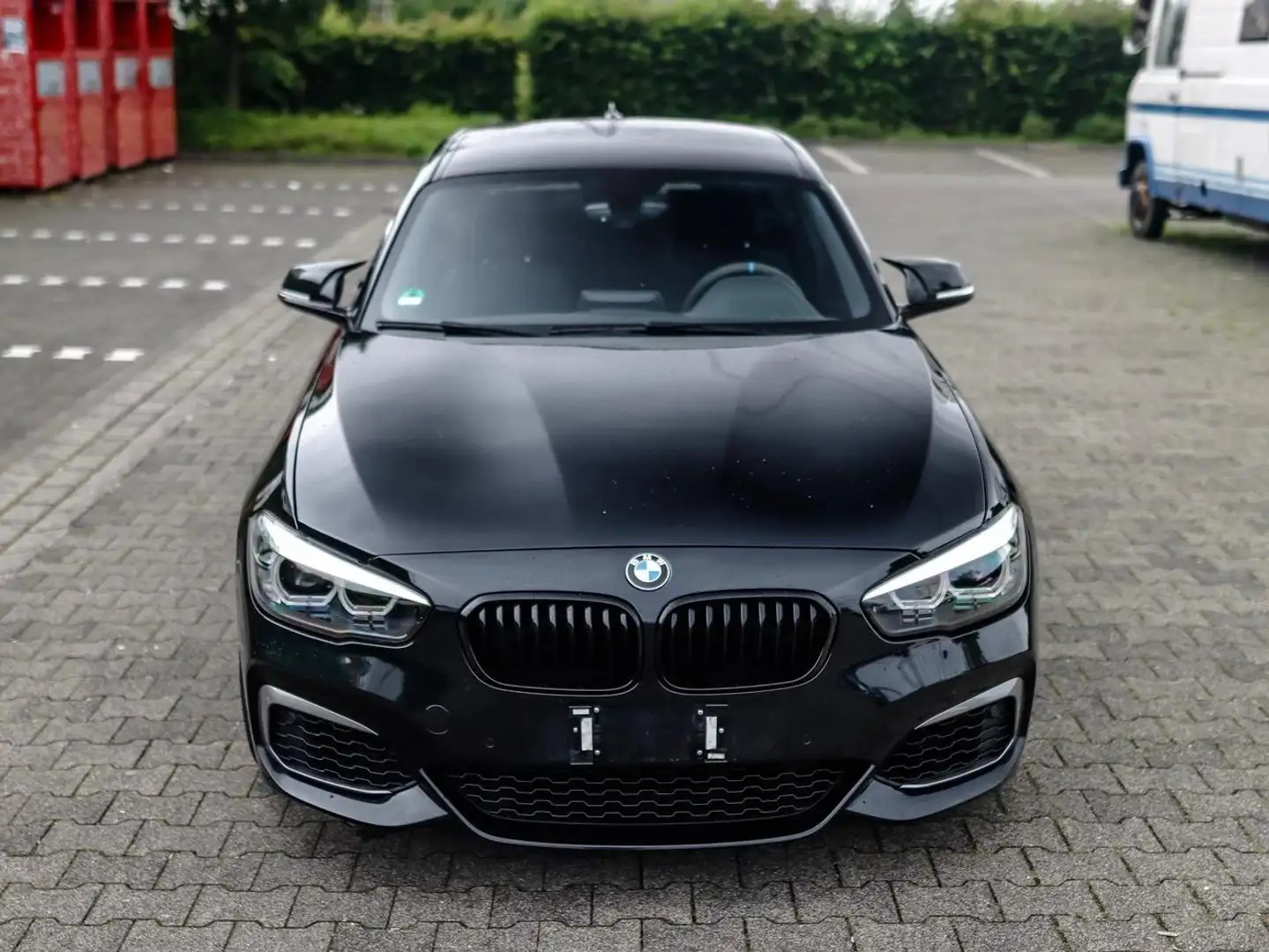 BMW 1er M Coupé M140i xDrive Sport-Aut. Special Edition Schwarz - 1