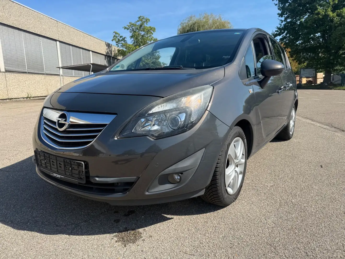 Opel Meriva B Innovation Grau - 1