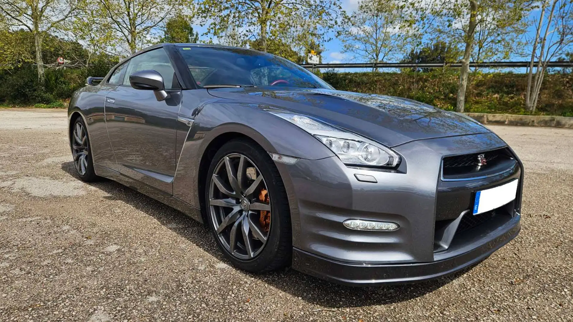 Nissan GT-R Black Edition GT-R 3.8 V6 Black Edition Aut. Gris - 2