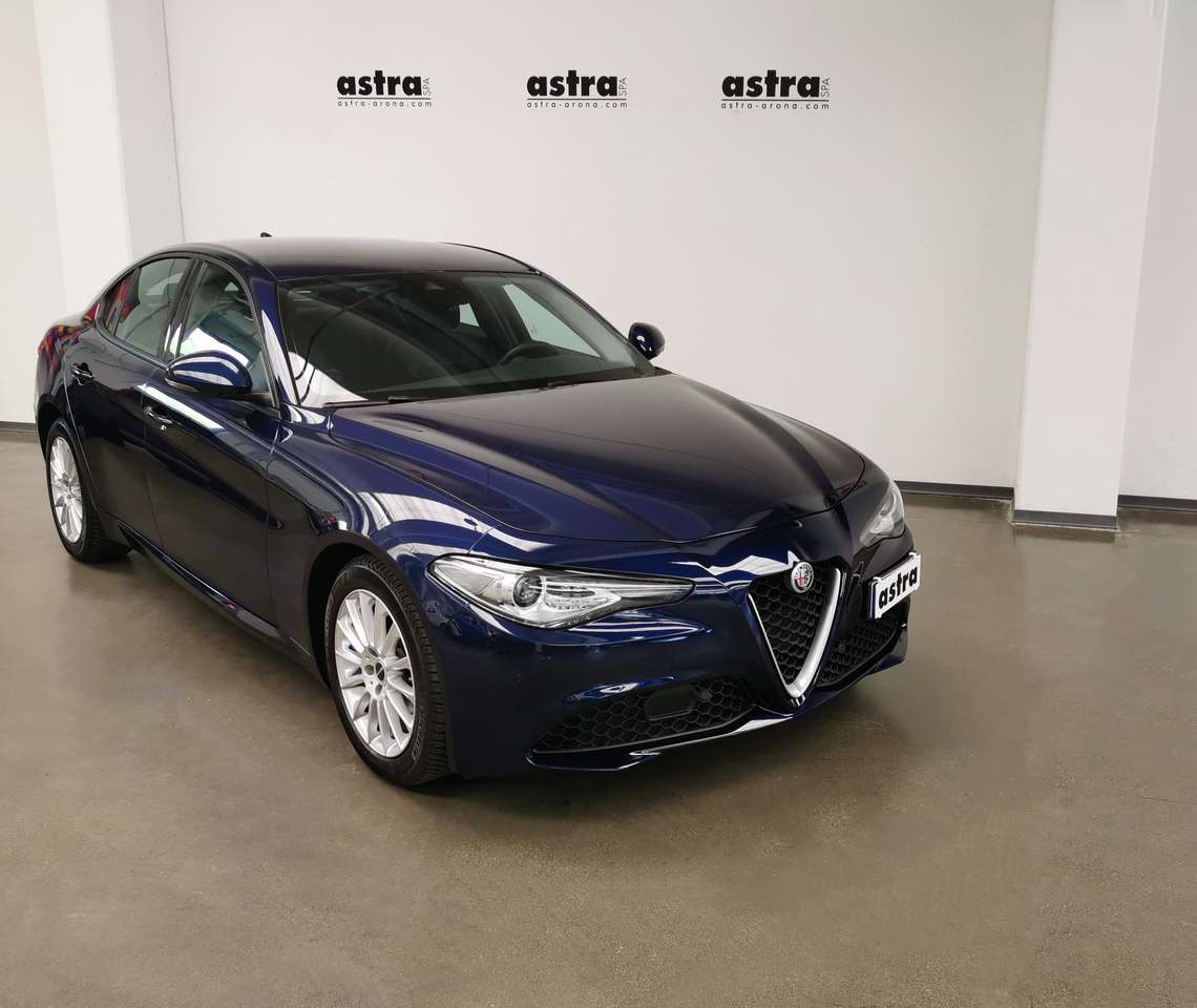 Alfa Romeo Giulia 2.2 t Super 180cv auto