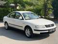 Volkswagen Passat 1.8 AUTOMATIK TÜV NEU wenig Km Weiß - thumbnail 2