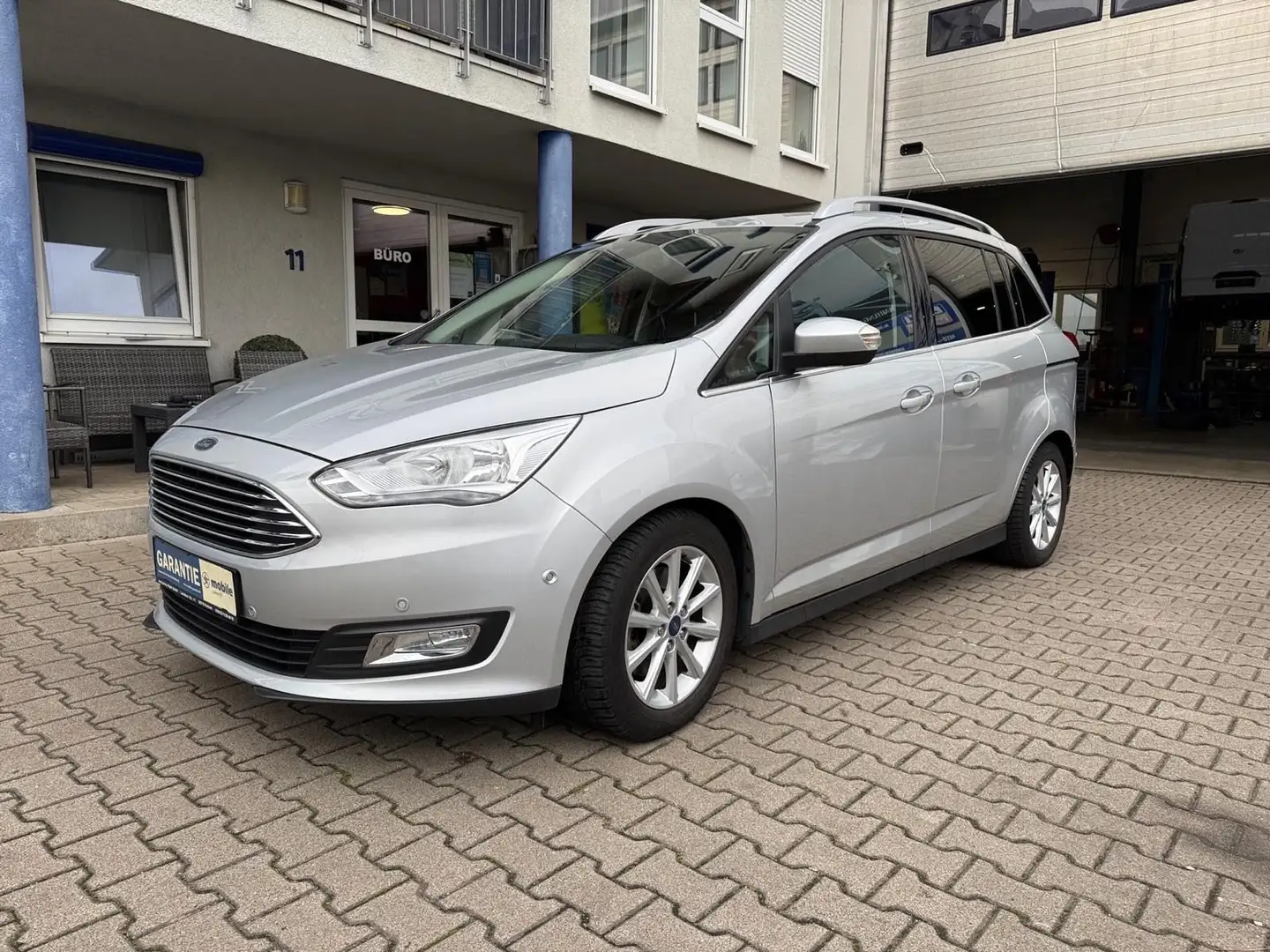 Ford Grand C-Max Titanium Finanzierung Garantie Argent - 1