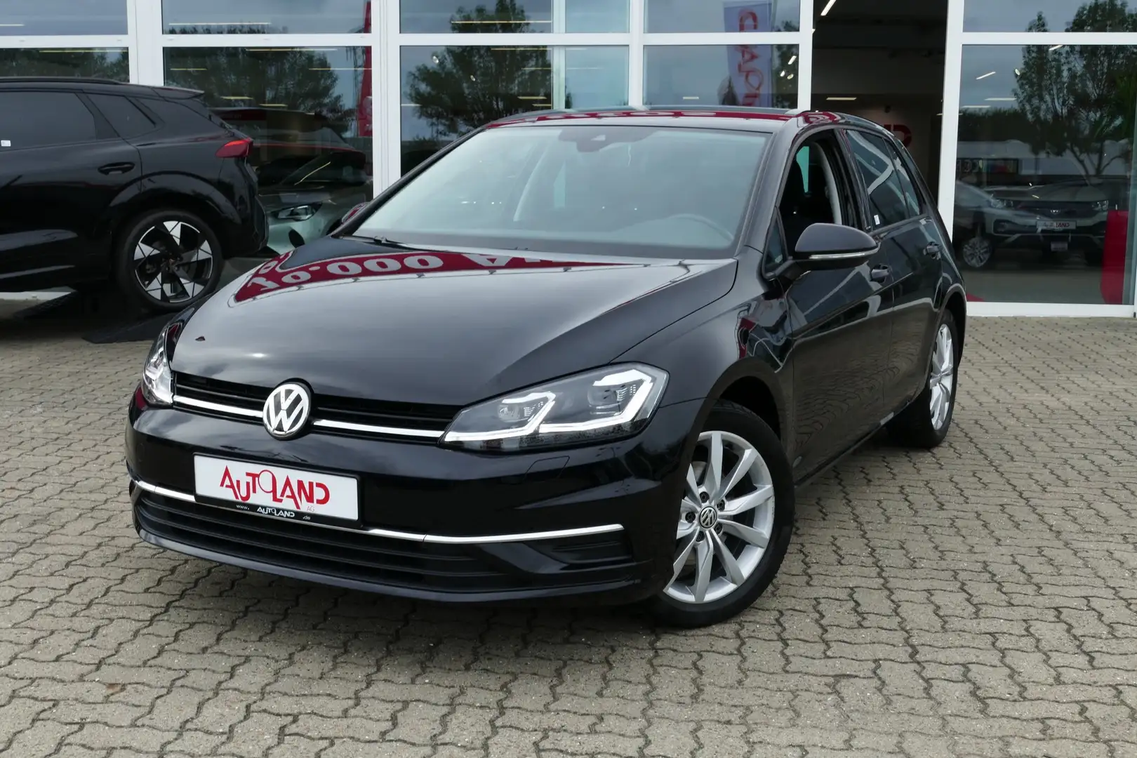 Volkswagen Golf VII 1.5 TSI IQ.DRIVE Navi ACC Totwinkel DAB Nero - 2