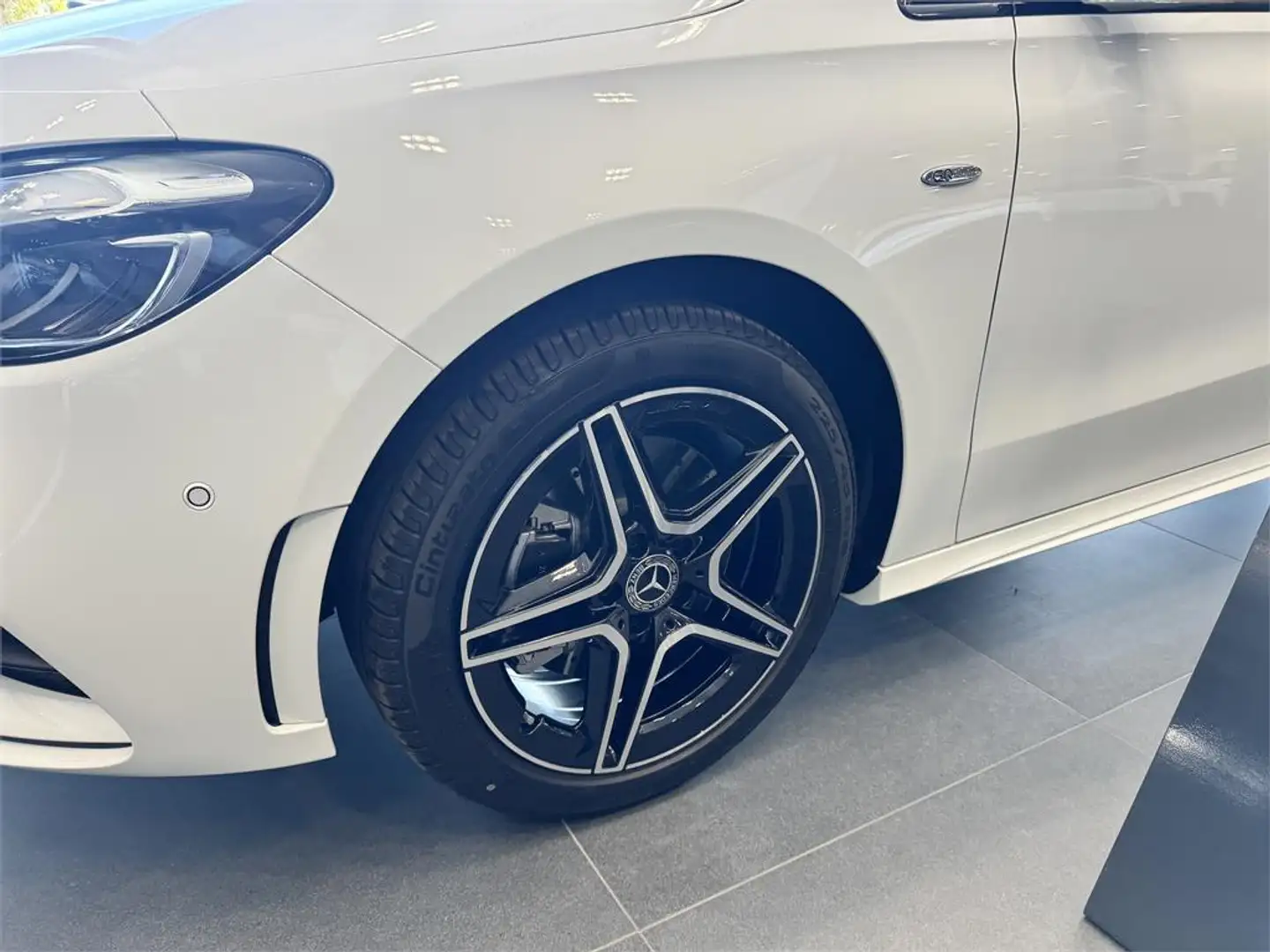 Mercedes-Benz B 250 e - 2