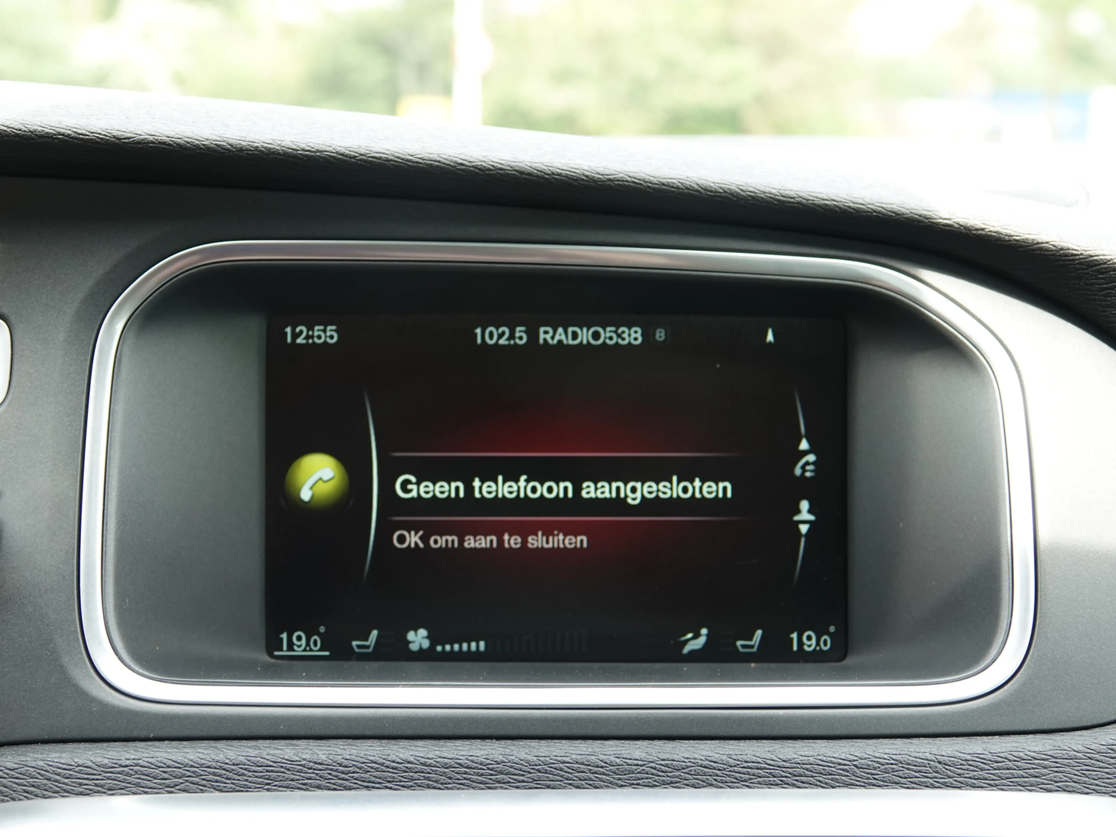 Volvo V40 Cross Country 1.6 T4 180PK Ocean Race PANO | VOL LEER | HK-AUDIO — photo 19