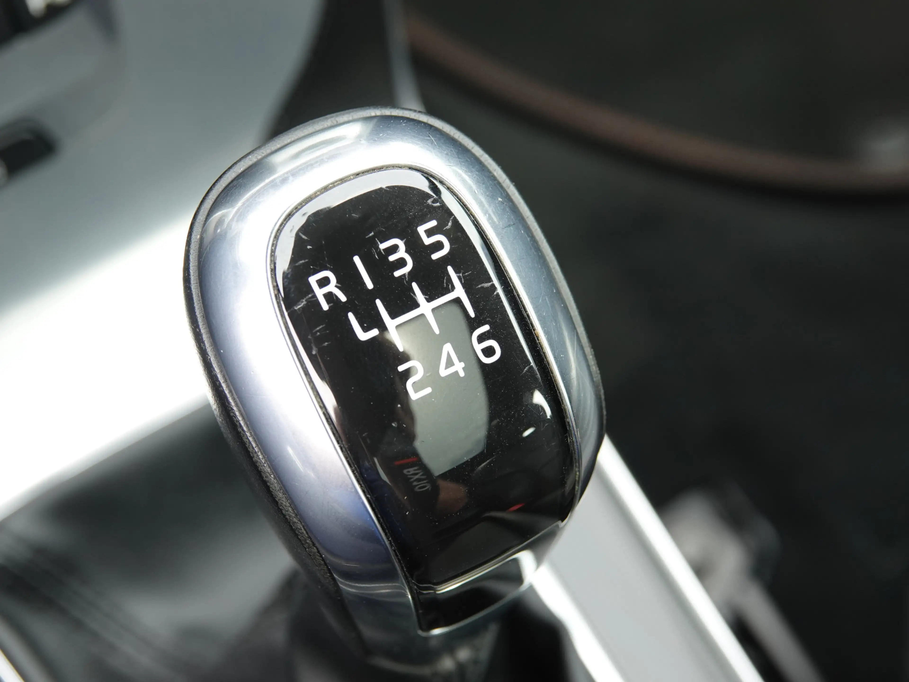 Volvo V40 Cross Country 1.6 T4 180PK Ocean Race PANO | VOL LEER | HK-AUDIO — photo 24