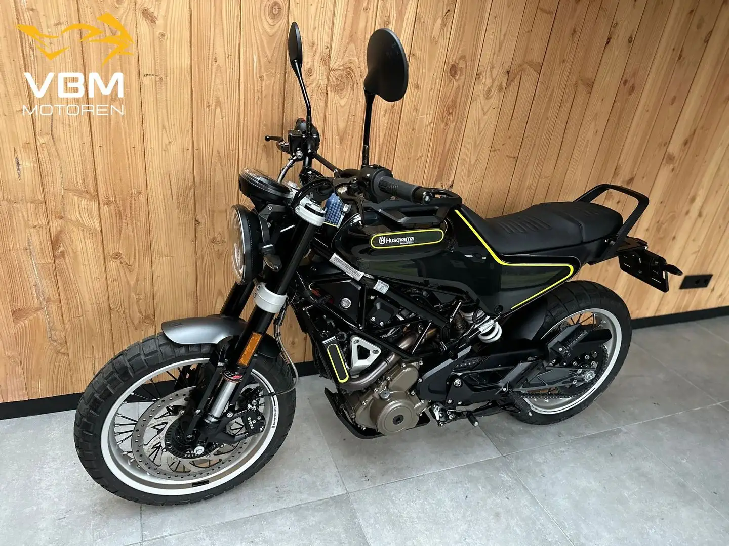 Husqvarna Svartpilen 401 Zwart - 2