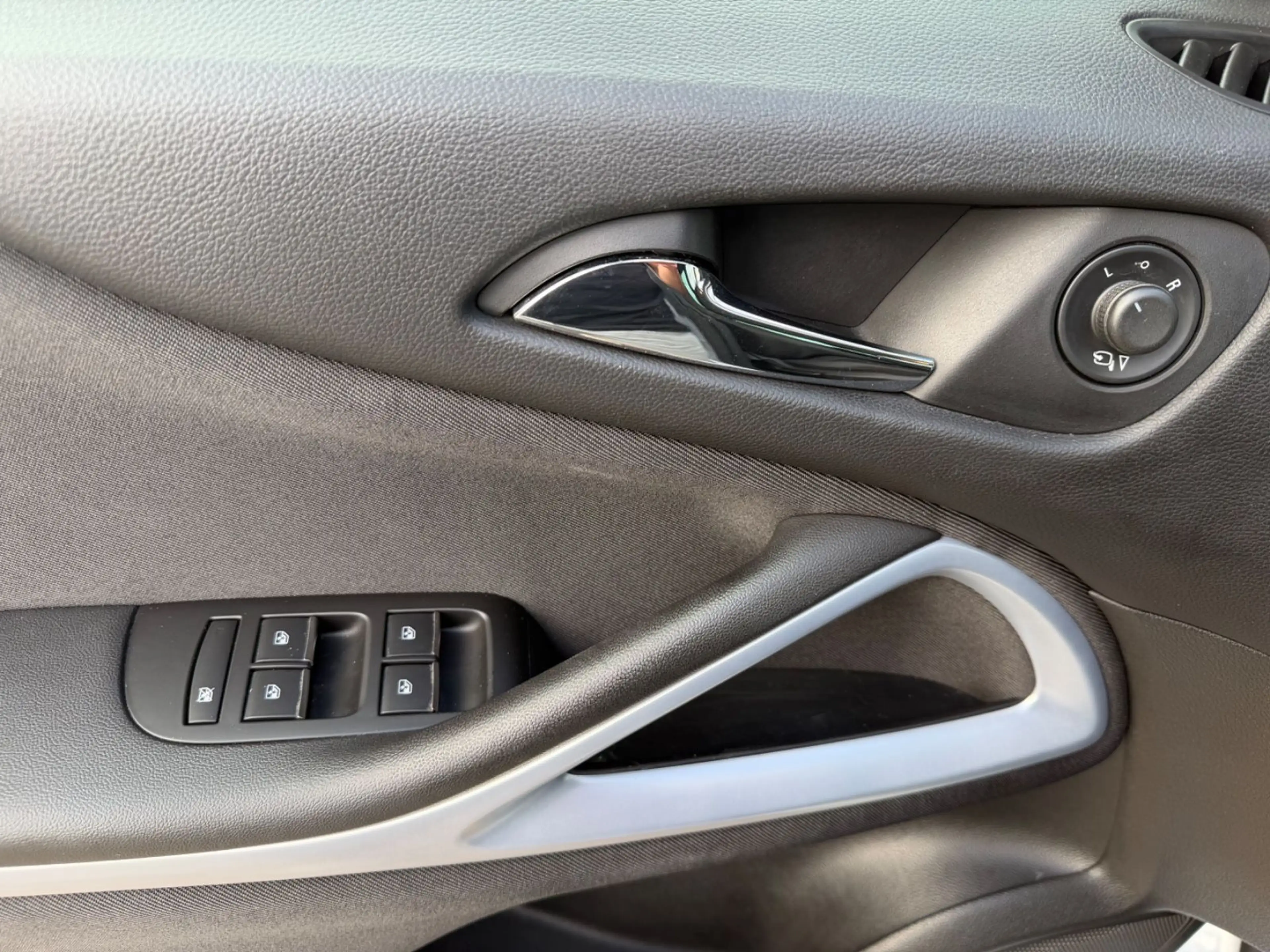 Opel Zafira C ON — photo 14
